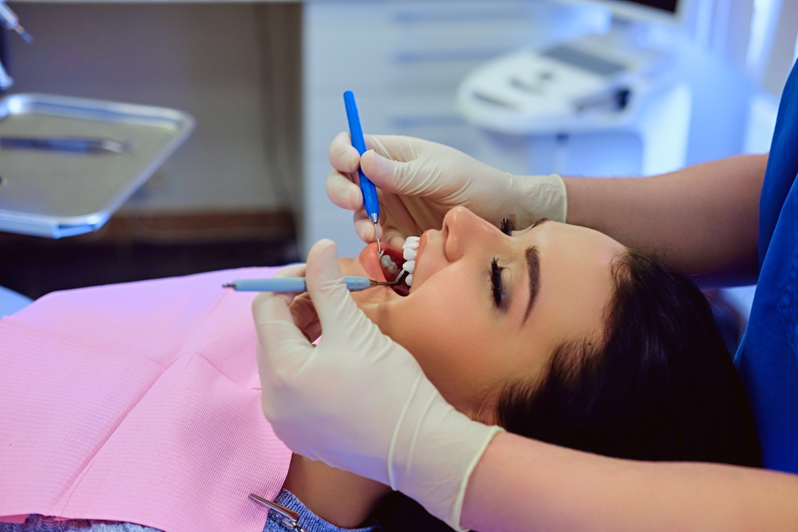 Read more about the article How Is Root Canal Treatment Made Comfortable Today?